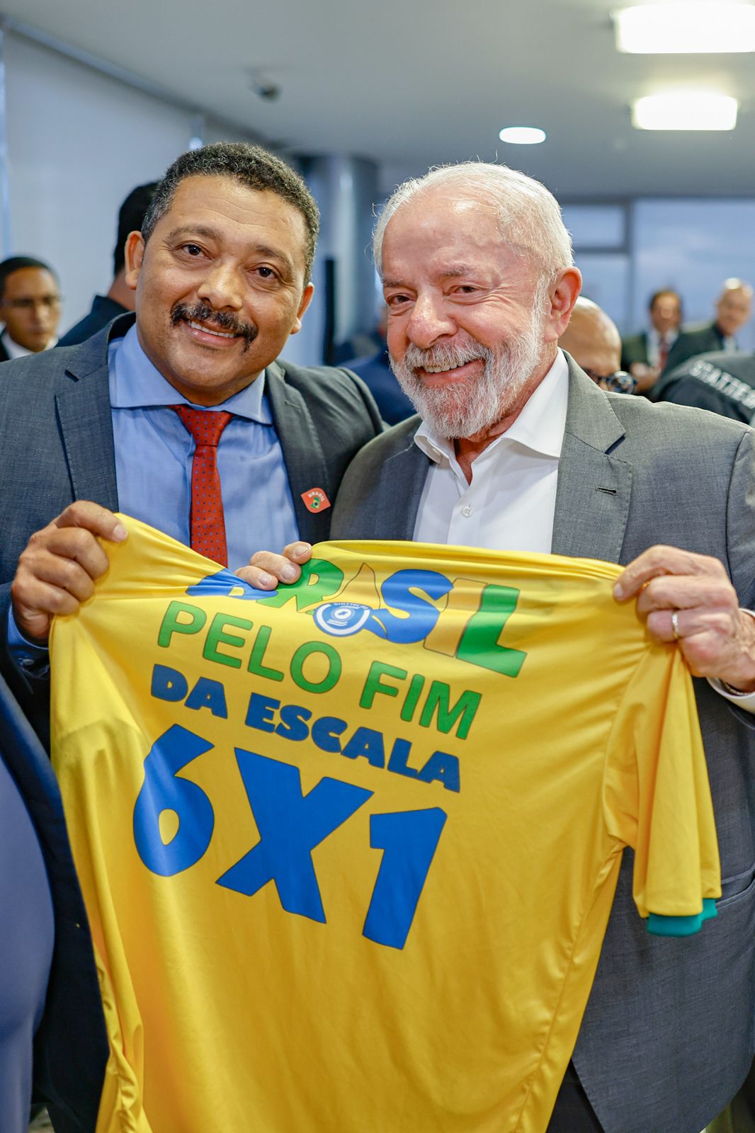Presidente Alessandro Torres com o Presidente Lula em defesa do Fim da Escala 6x1